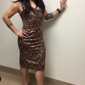 NWT Nicole Miller Dress size 12 (model size 8-10).